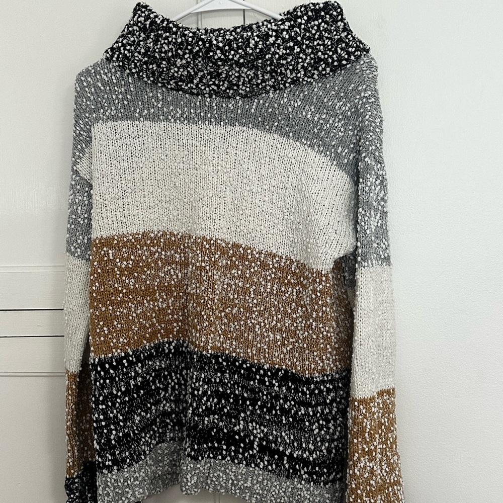VENUS Gray and Brown Cowl Neck Sweater